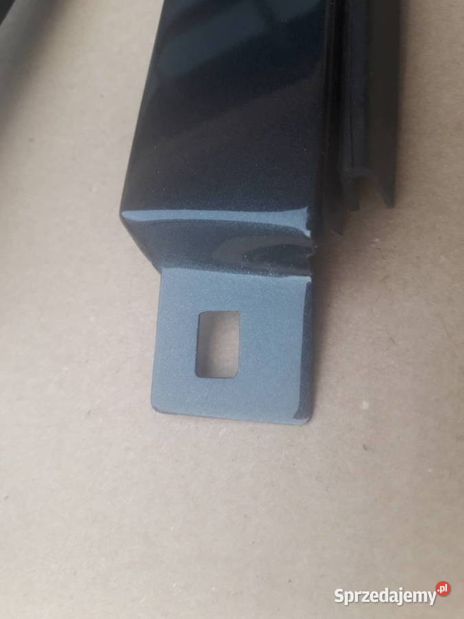 Listwy pod lampy Mercedes W124 nowy lakier osobowe Twardogóra