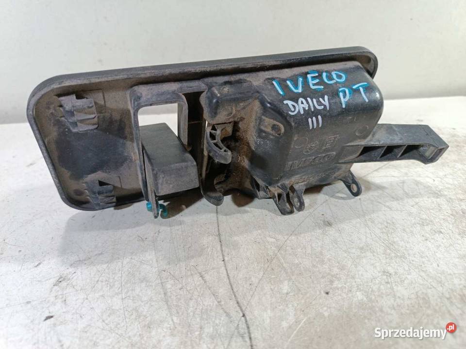 KLAMKA DRZWI PRAWY TYŁ IVECO DAILY III osobowe
