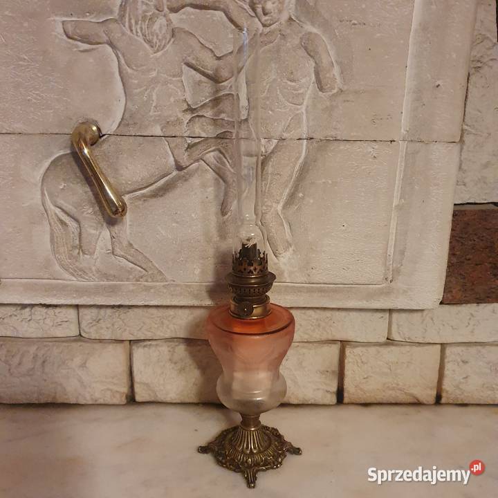 Mała sprawna lampa naftowamuzealny oryginał z Wrocław