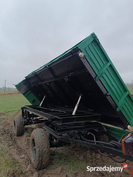 Sprzedam pozostałości przyczepie Autosan Sanok d Przyczepy rolnicze Wieczyn