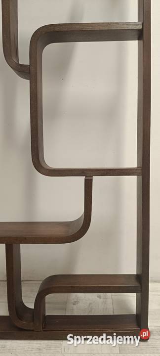 ścianka kwiatowa Ludvik Volak Holesov regał