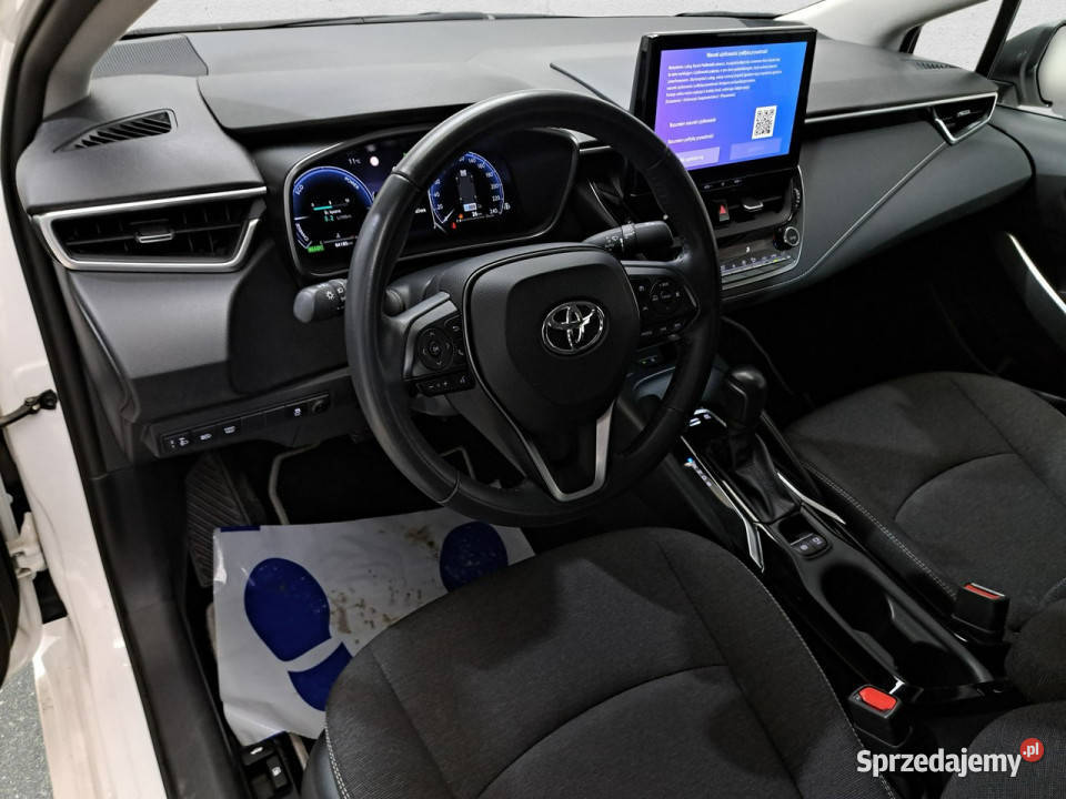 Toyota Corolla Seria E16 2012 pełny VAT dolnośląskie Komorniki