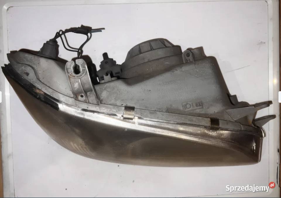 lampa przód prawa Kia Carnival I osobowe Motoryzacja wielkopolskie Ostrów Wielkopolski