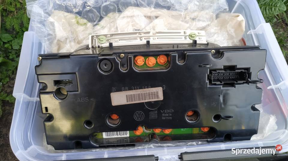 Licznik zegary golf 3 III 16 75 1993 Olsztyn sprzedam