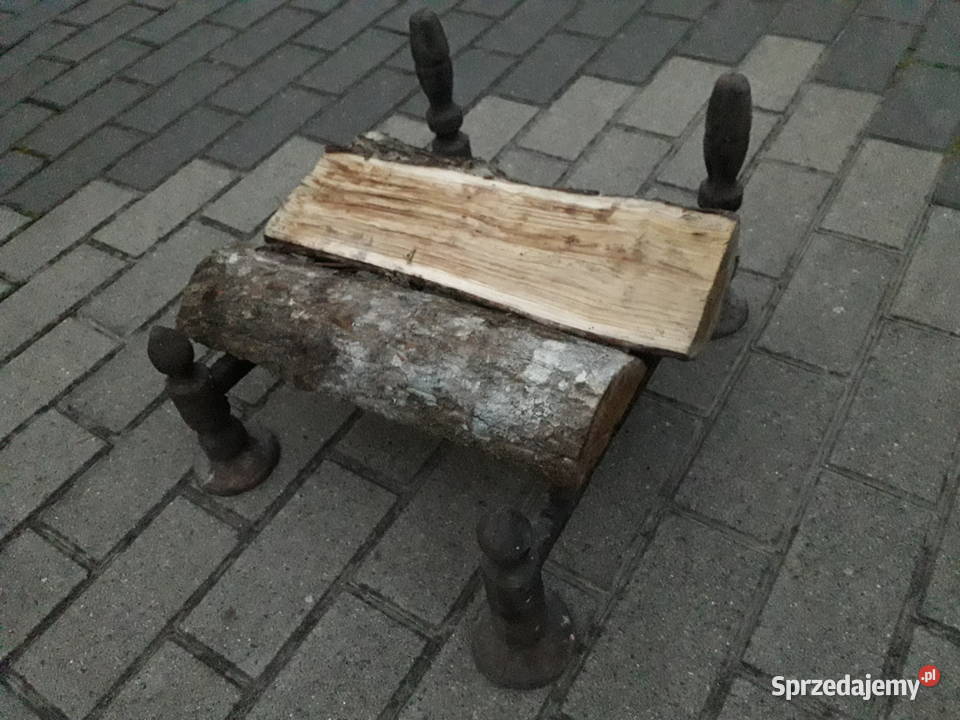 Stylowe żeliwne stojaki koziołki na drewno do Akcesoria i części do kominków Warszawa