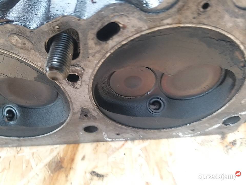 FORD EXPLORER 40 V 6 9600 GŁOWICA SILNIKA Silniki i osprzęt wielkopolskie