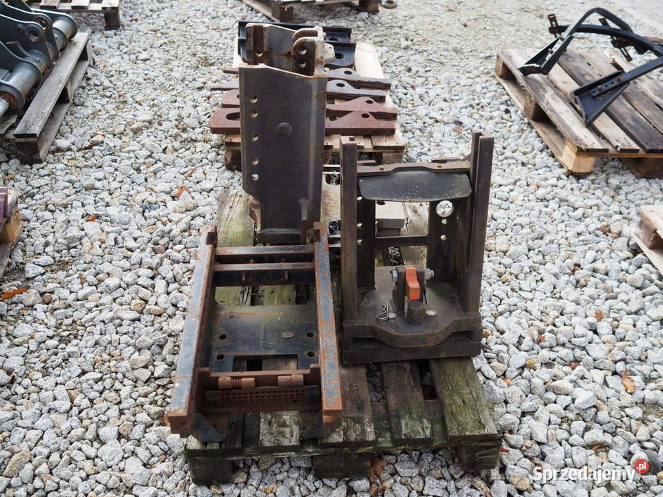 Kozioł zaczepowy wspornik uchwyt sanki Claas Stęszew