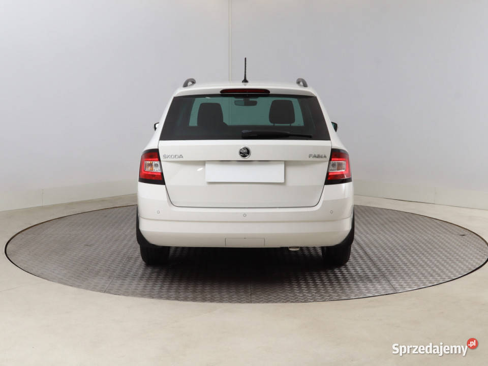 Skoda Fabia 12 TSI Fabia Bielany Wrocławskie