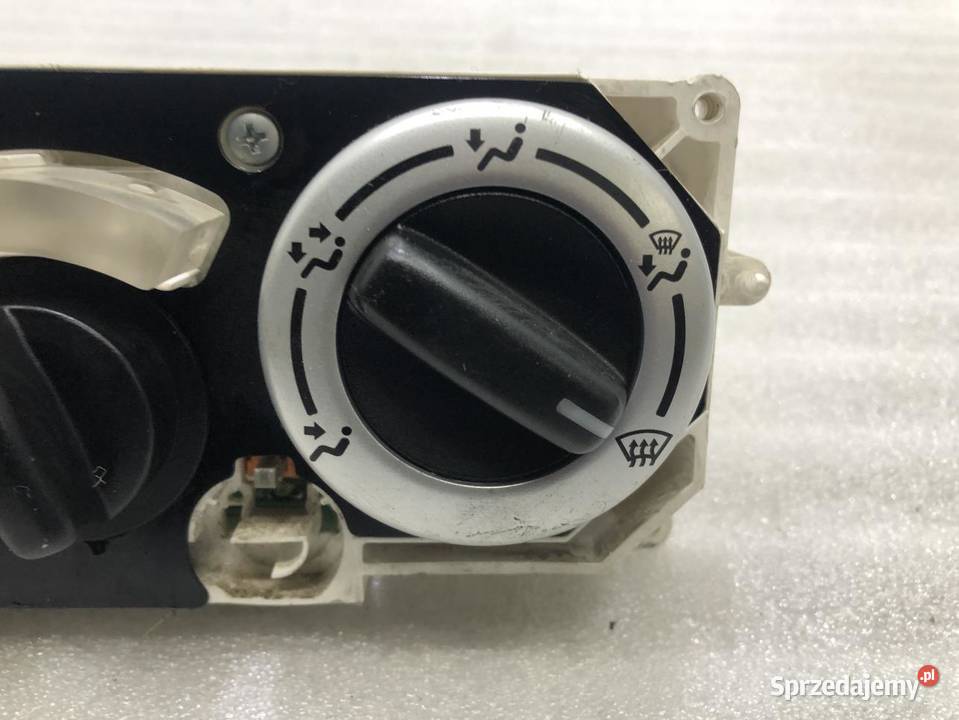 PANEL NAWIEWU SUZUKI LIANA 0110 EU sprzedam