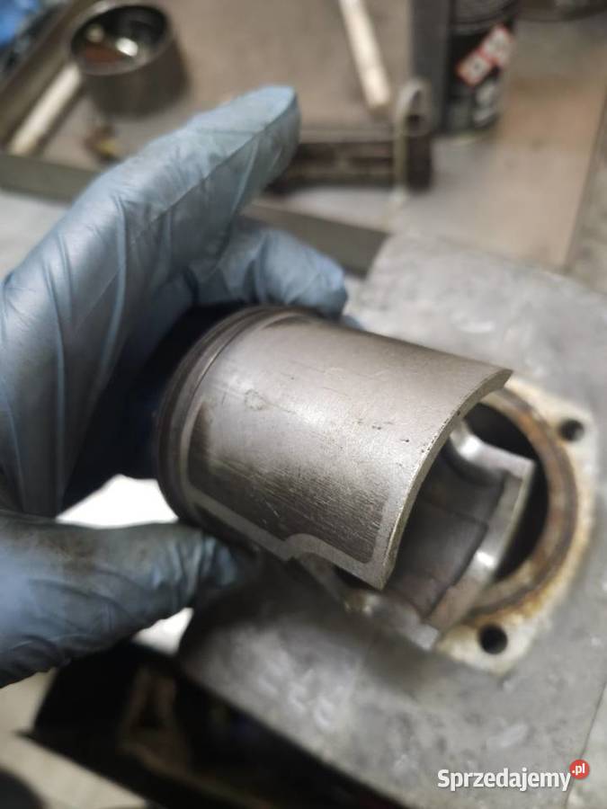 Rotax 377 cylinder tłok 380 tuleja pierścienie Jelenia Góra sprzedam