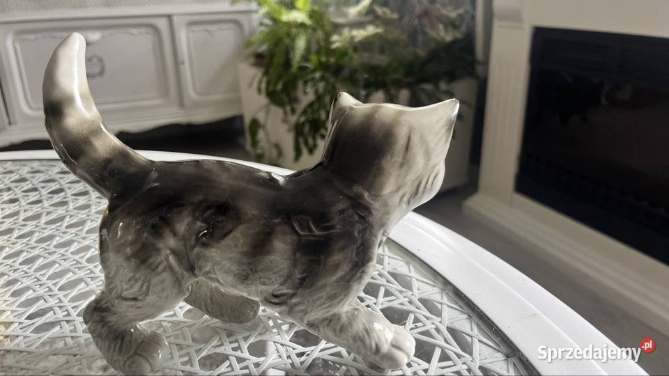Figurka kotka Goebel Zielona Góra sprzedam