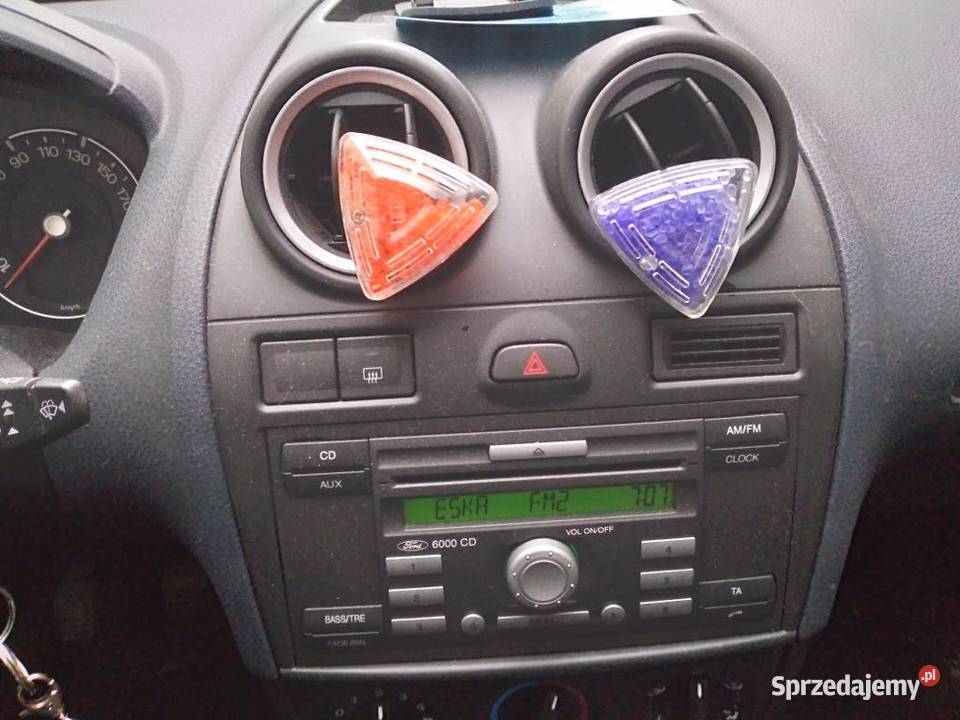 Sprzedam forda fieste 13 benzyna sprzedam