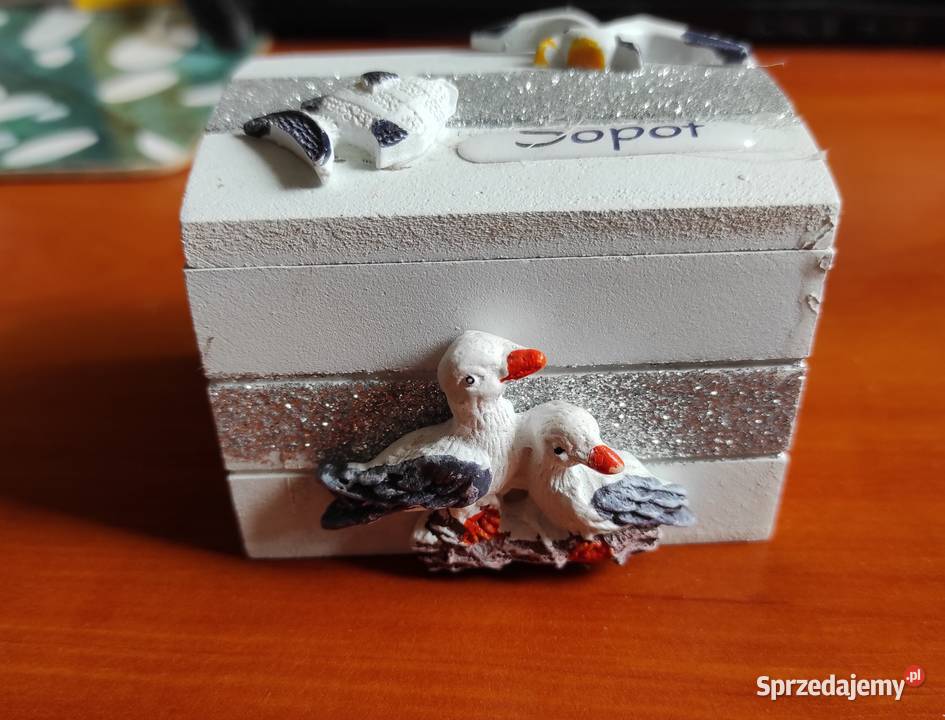 Statek w szkle i szkatułka drewniana pamiątki Warszawa