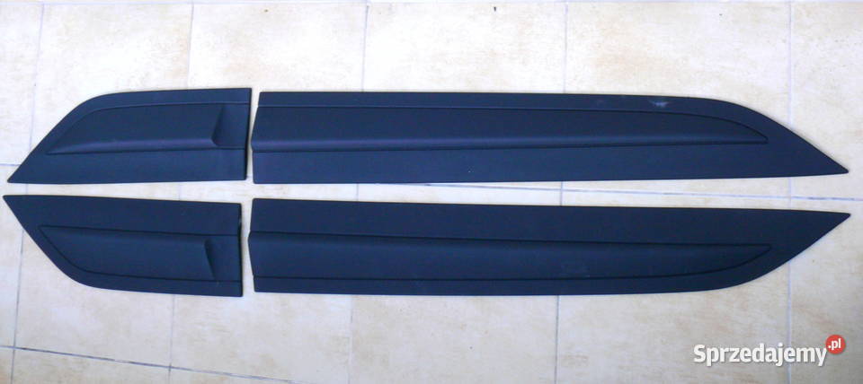 Listwy boczne drzwi Suzuki Vitara 2018 r OEM Listwy i nakładki Łódź