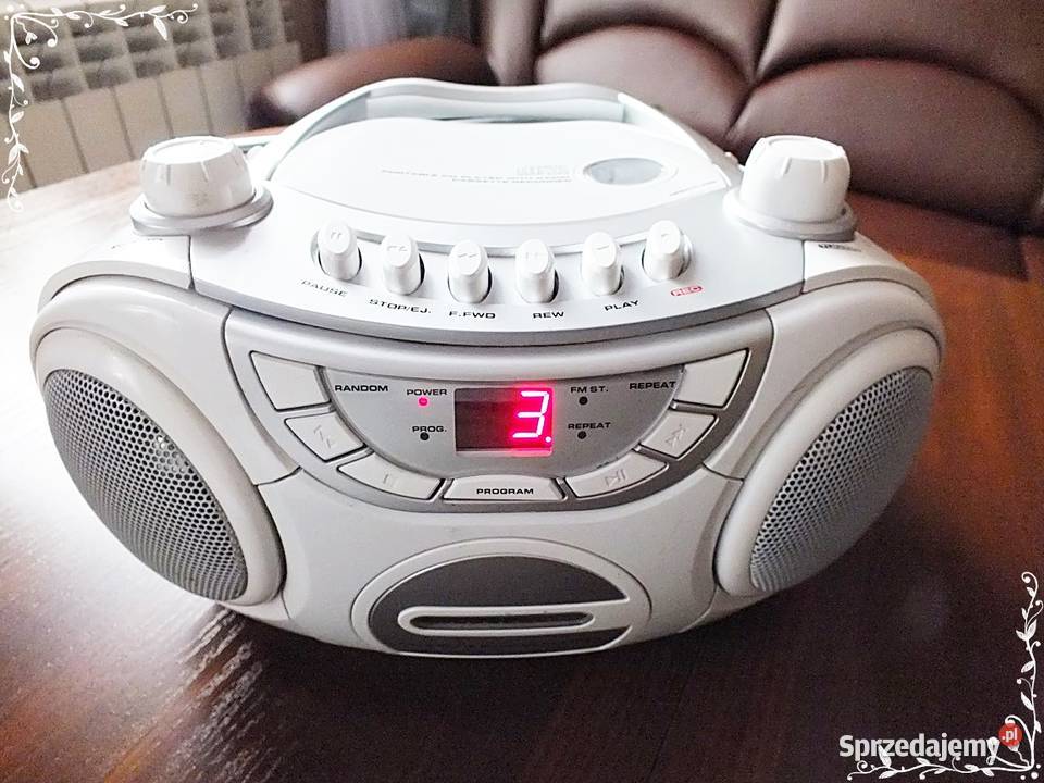 Śliczny BIAŁY radiomagnetofon kasetowy CD Żary sprzedam