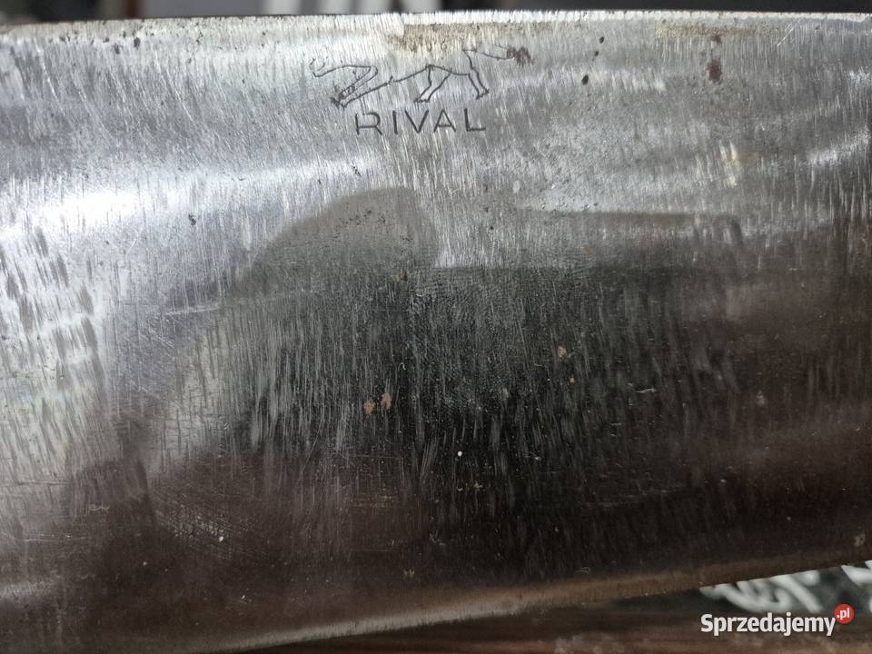 Antyczna gilotyna do chleba Rival Sątopy