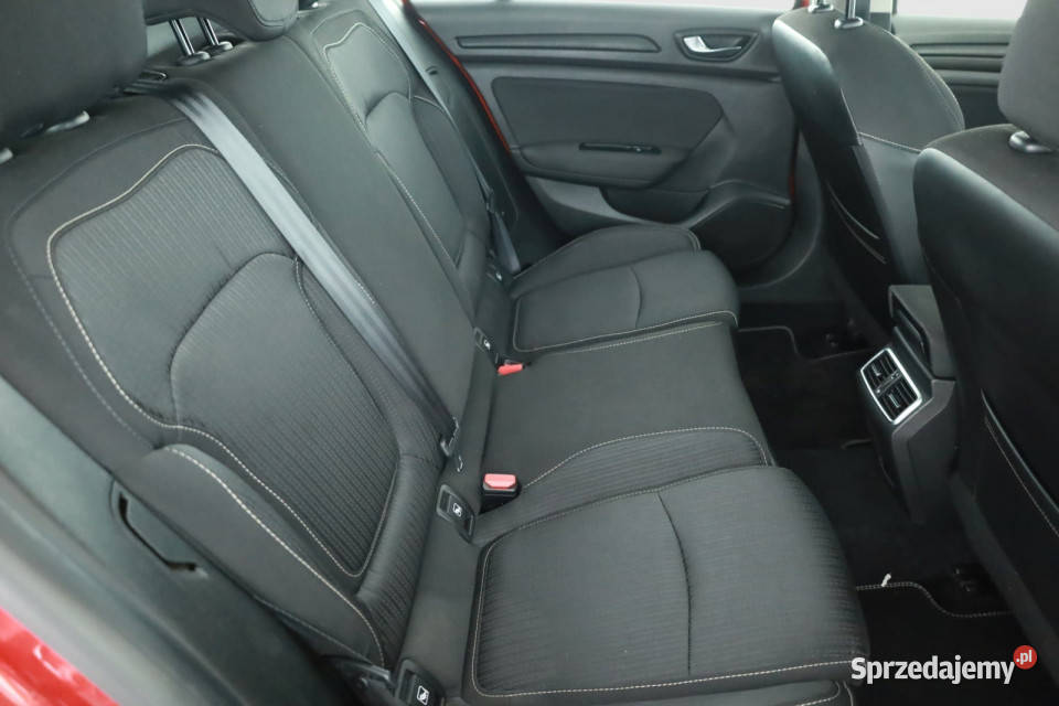 Renault Megane 12 TCe 4/5 sprzedam