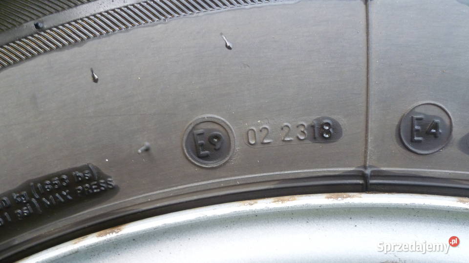 KOMPLETNE KOŁA Z VW OPONY 2156516 Rok produkcji 2021 łódzkie Zgierz