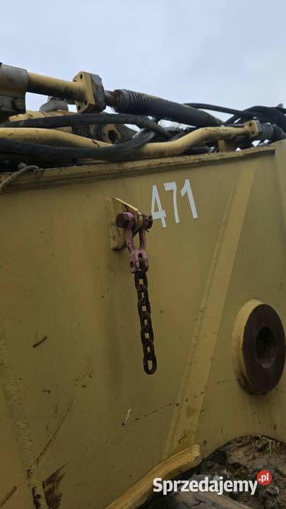 Ramie koparki Caterpillar Wągrodno