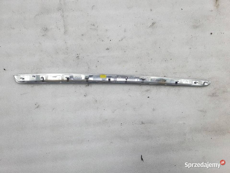 LISTWA DEKOR PRAWY PRZÓD ML W164