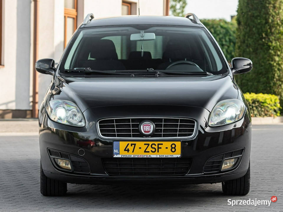 Fiat Croma Lift MPI 18i 16V 140 Dynamic Super Rok produkcji 2010 Samochody osobowe Zwoleń