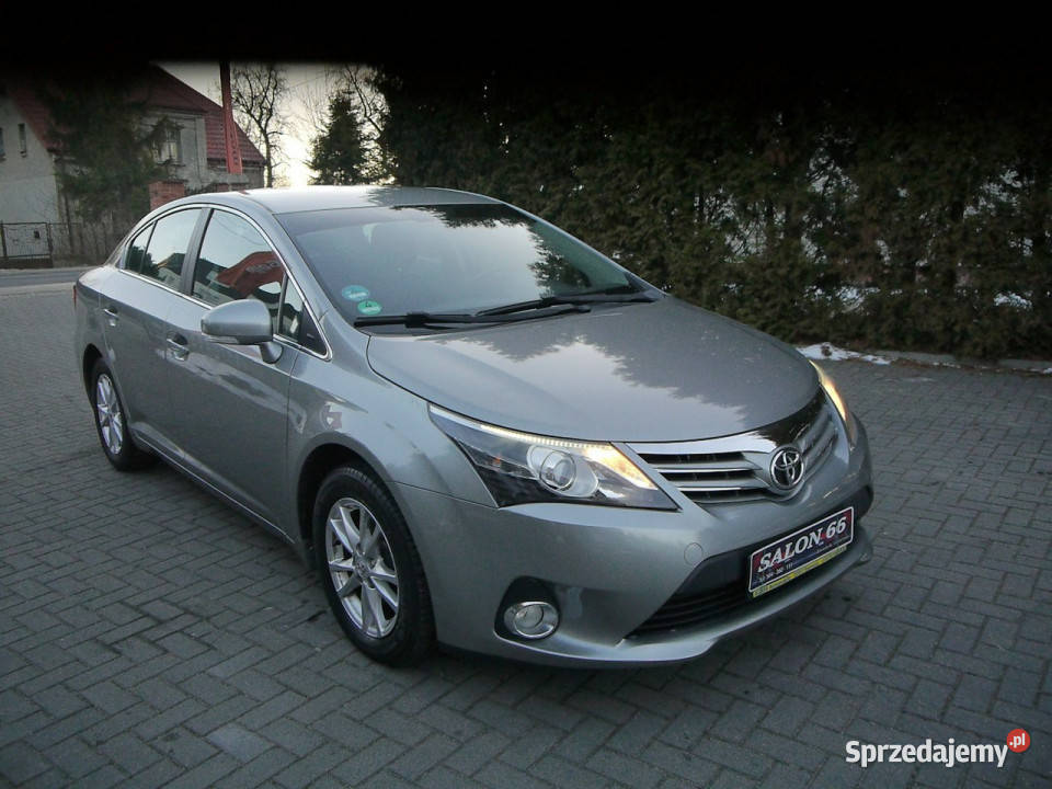 Toyota Avensis 18 98 100bezwypadkowy Stan śląskie Częstochowa
