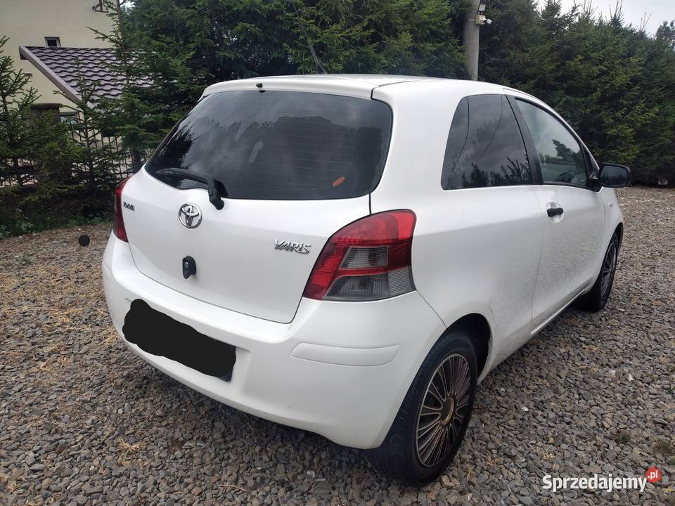 Toyota Yaris II 14 D4D Samochody osobowe