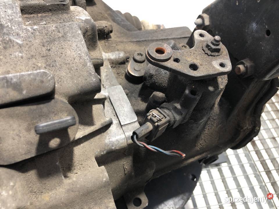 SKRZYNIA BIEGÓW VW TRANSPORTER T4 CRN 19 61 9004