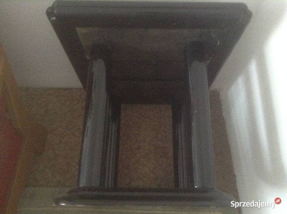 Stolik drewnany okolicznościowy na kolumnowych Opole sprzedam