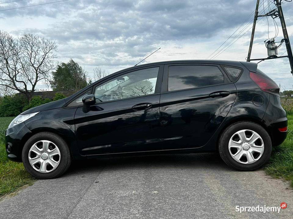 Sprzedam Forda fiestę mk7 2009 zmieniarka CD Bedlno