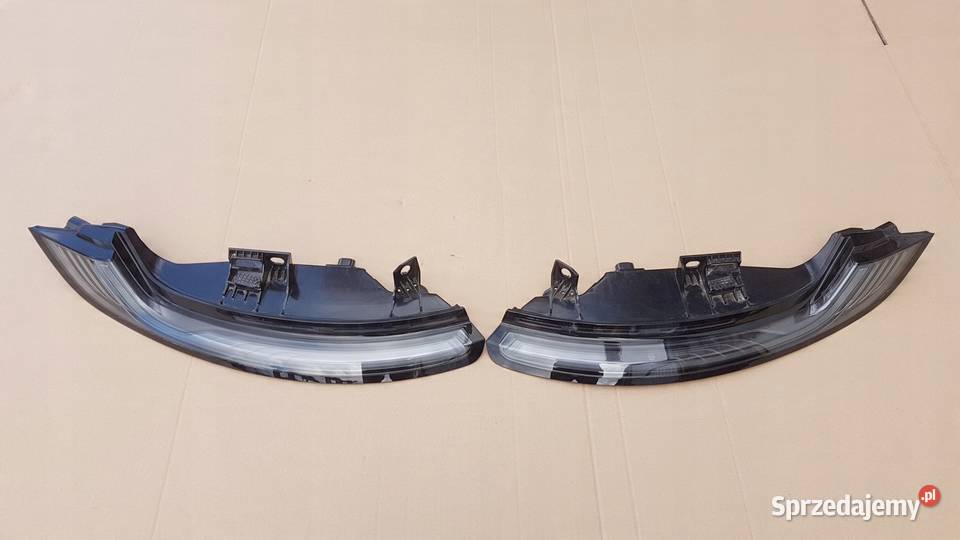 LAMPY LR TYŁ PORSCHE 992 WERSJA USA osobowe wielkopolskie Międzychód sprzedam