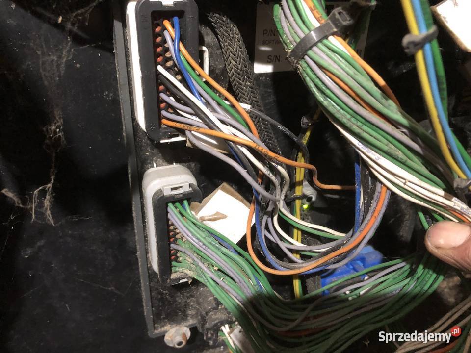 Wiazka instalacja elektryczna przewody kable CAT Dobrodzień