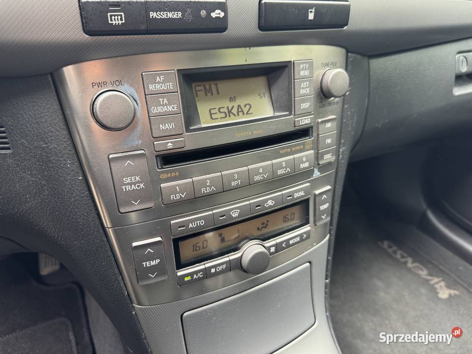 Toyota Avensis 18 132 Bogate wyposażenie nieuszkodzony Warszawa