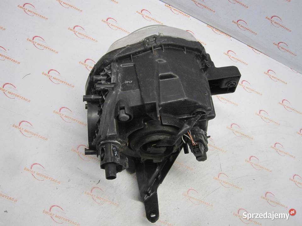 NISSAN JUKE I F15 10r lampa prawa przód HCR660 Kielce