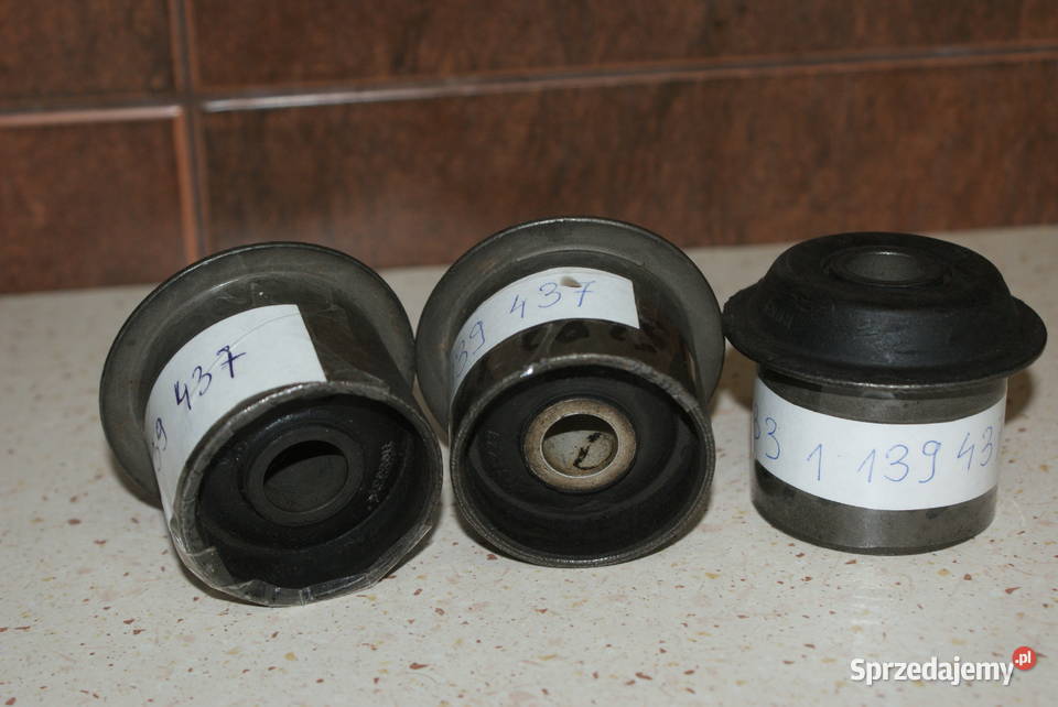 poduszka amortyzatora przód bmw e34 540 nowa 31 Białobrzegi