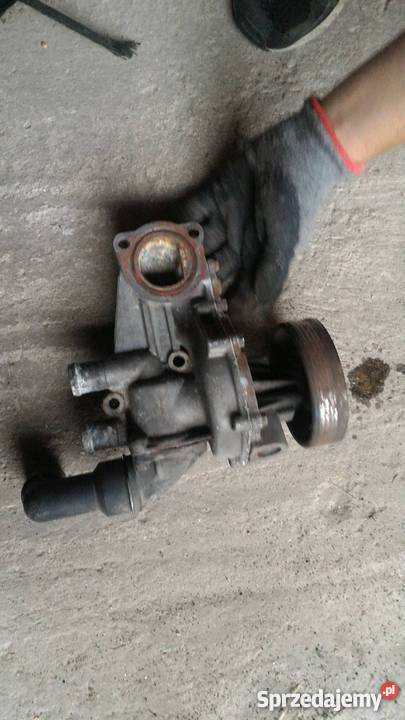 Golf 3 III 19 TDI pompa wody 037121013 Tarczyn