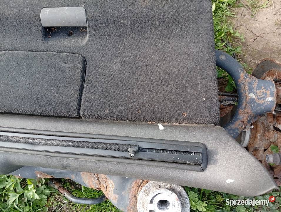 Tapicerka klapy bagażnika z roletą Audi A6 C5 osobowe Kętrzyn