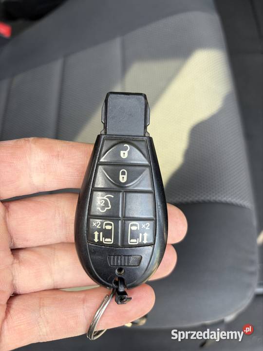 Chrysler grand Voyager 2008 28crd super stan Wrocław sprzedam