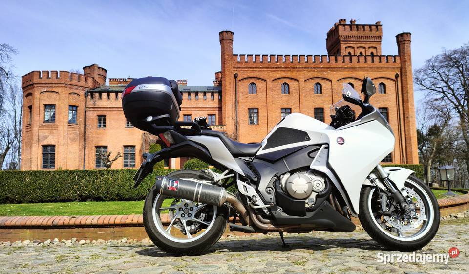Honda VFR 1200F Motocykle, skutery, quady pomorskie Gdańsk sprzedam