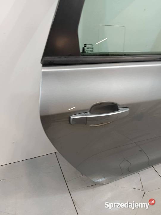 DRZWI PRAWE TYŁ KOMBI Z179 Opel Astra IV 2009