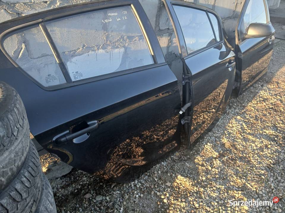 Drzwi prawy tył tylne Hyundai i20 I 5D HB lak FR Radłów
