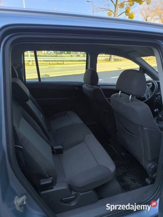 Opel Zafira 2010r 17 dcti Rok produkcji 2010