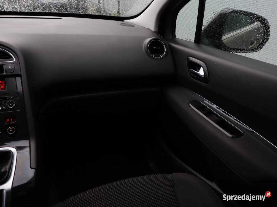 Peugeot 5008 16 BlueHDi gniazdo USB