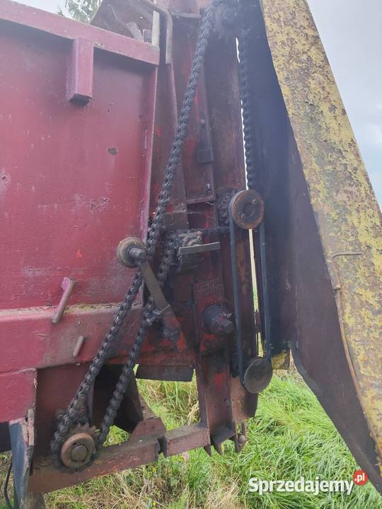 Rozrzutnik Corne 8 ton nieuszkodzony Mroczno sprzedam