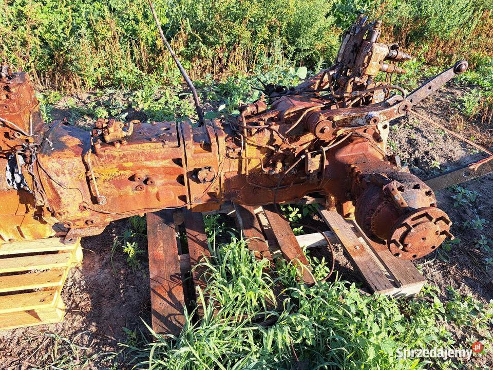 Massey Ferguson 4225 i pochodne części Piecewo sprzedam
