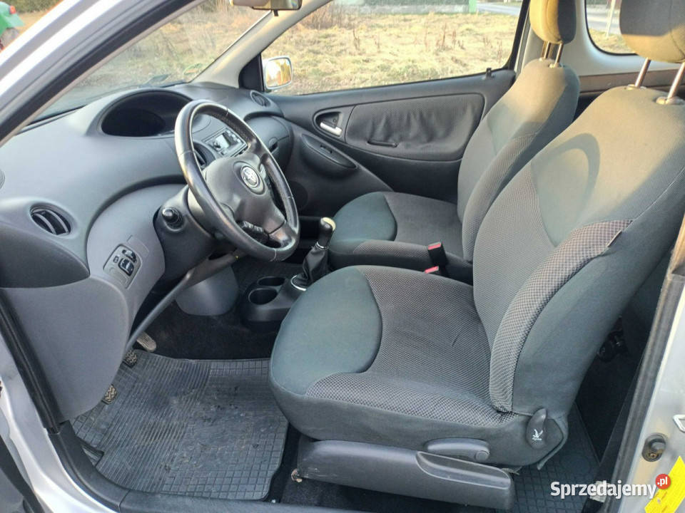 Toyota Yaris Toyota Yaris 10 03r I 19992005 manualna małopolskie sprzedam
