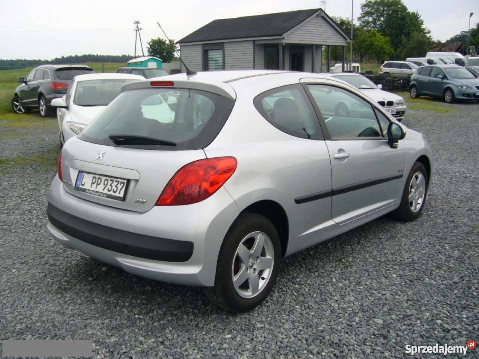 Nieuszkodzony Peugeot srebrny benzyna wielkopolskie Wolica Pusta