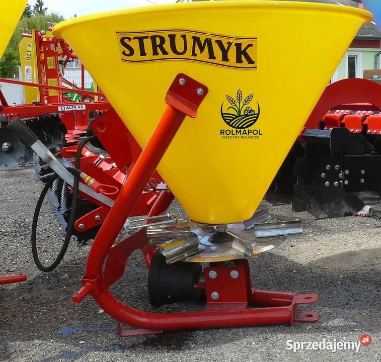 Rozsiewacze do nawozów marki STRUMYK 200500 l nieuszkodzony
