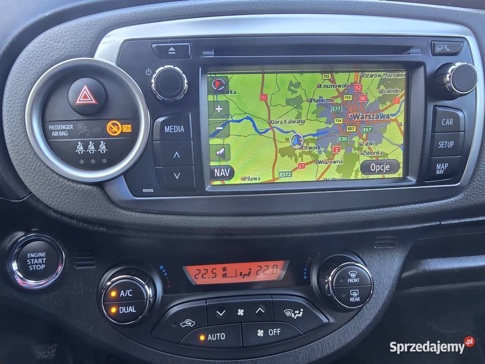 Toyota Yaris 10 VVTi 69 bezwypadkowy serwisowany Karczew sprzedam