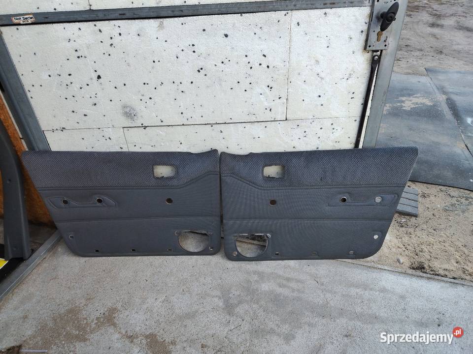 Ford Fiesta MK3 5D boczki drzwi Fotele i kanapy wielkopolskie Wągrowiec